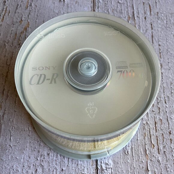 SONY Blank CD-R 700 MB 80 Min 1x - 48x High Speed 100 (2x50) discs 💿 - Picture 6 of 6